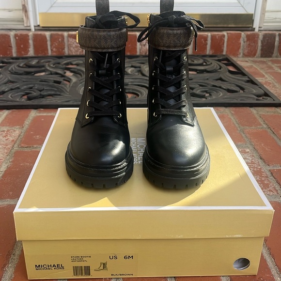 Michael Kors Stark Bootie - Picture 3 of 16